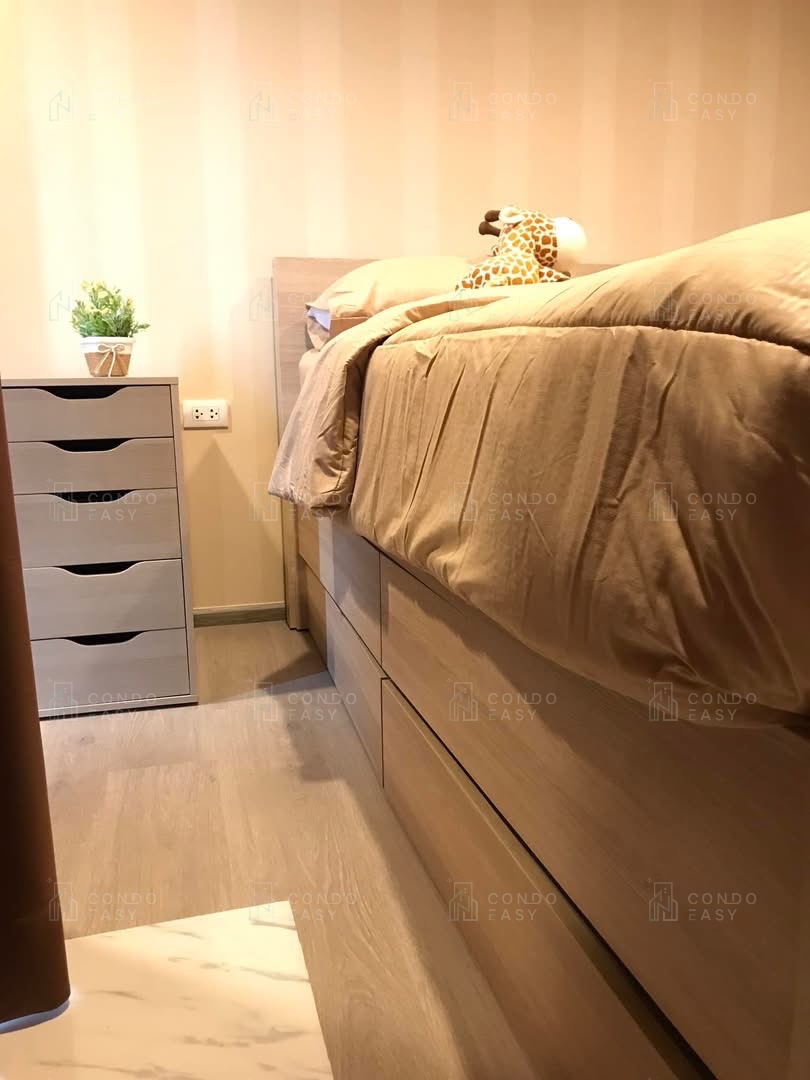 THE LINE Phahonyothin Park Preview 2