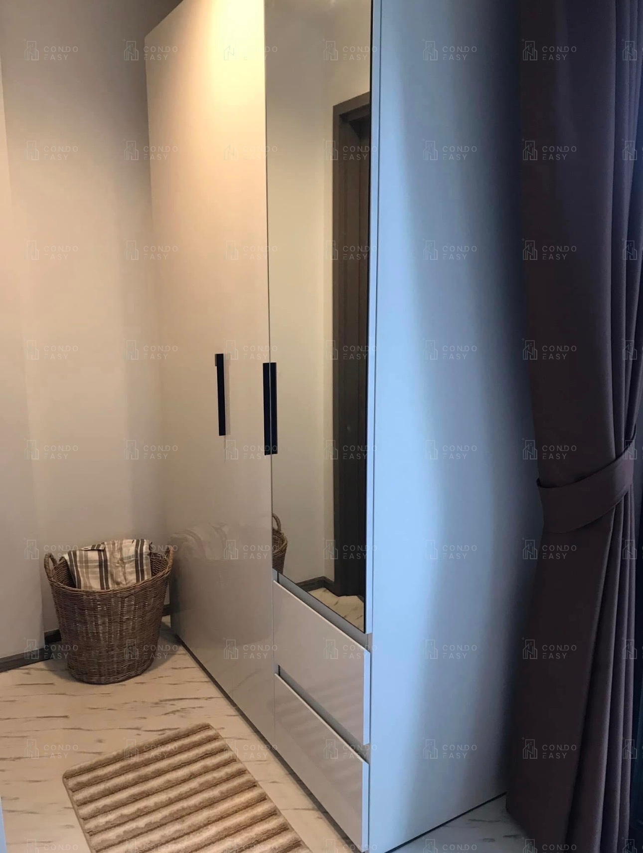 THE LINE Phahonyothin Park Preview 7